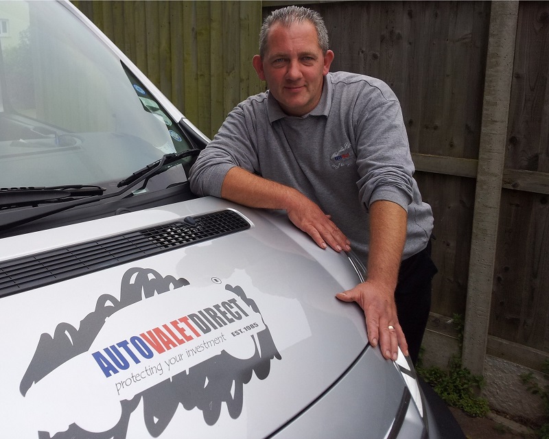Autovaletdirect franchisee, Richard Rowe signs for a second six year term 