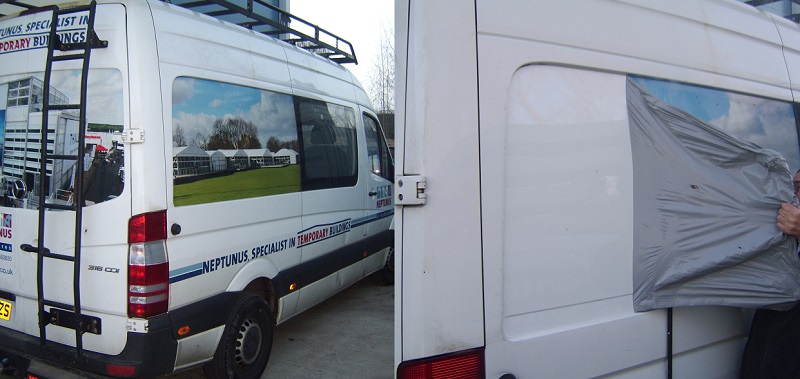 Vehicle graphics and sign writing removal in Hampshire